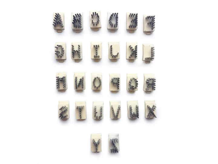 LETRAS DE PLASTICO 3/8